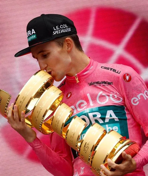 Giro d’Italia 2022: Drie weken vol hoogtepunten met Jai Hindley als winnaar en Mathieu van der Poel als derde in de slottijdrit